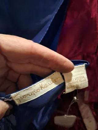 Sciarpe con frange blu e fucsia e giallo