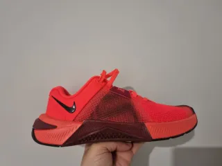 T36,5 Nike Metcom 10 rojas/naranjas