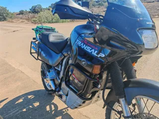 Honda Transalp 600 Negra