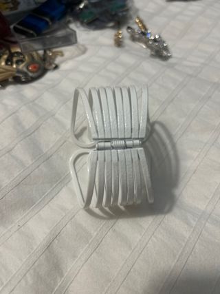 Alzapaños de metal blanco para cortina