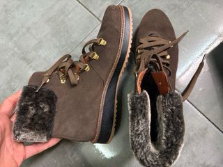 Botas de mujer marrones con pelo