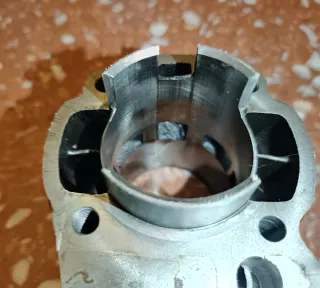 Cilindro y piston MVT 75cc AM6