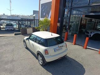 MINI MINI Cooper One D 66 kW (90 CV)