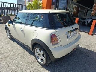 MINI MINI Cooper One D 66 kW (90 CV)