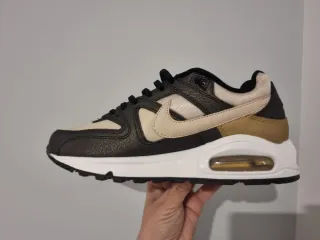 T39 Nike Air Max Command PRM