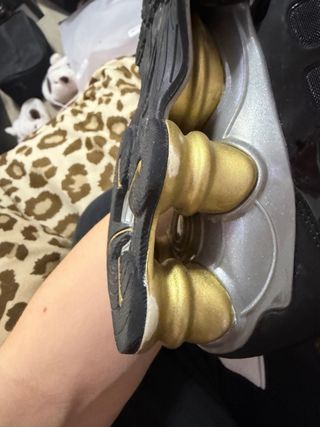 Nike Shox TL negras y doradas