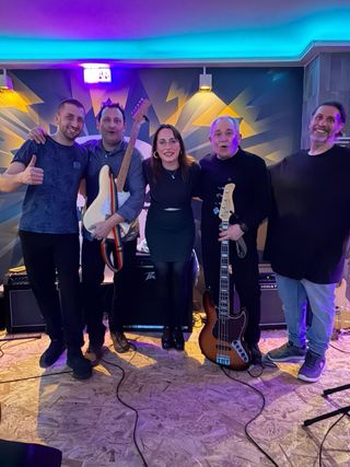 Grupo de música en directo en Tarragona | Momentum