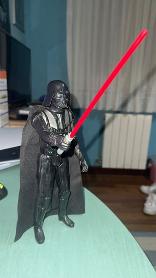 Darth Vader Hasbro 30cm – Figura grande articulada