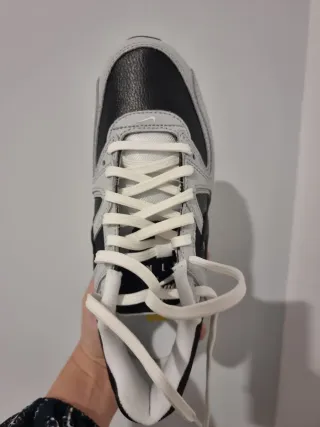 T38 Nike Air Max Command PRM