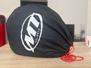 Casco MT Helmets Integral Rosa y Blanco