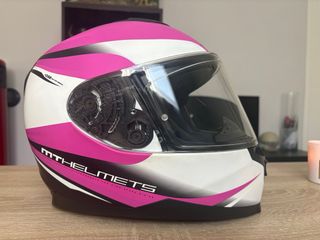 Casco MT Helmets Integral Rosa y Blanco