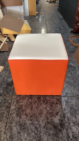 Sillón + 2 Puff Tapizado sofa restaurante