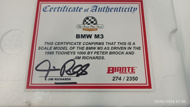 Autoart BMW M3 E30 Tooheys 1000 1/18