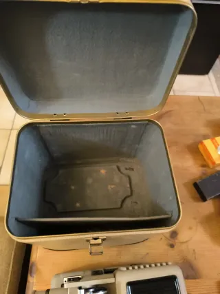 Proyector Eumig P8 Automatic Beige/Gris