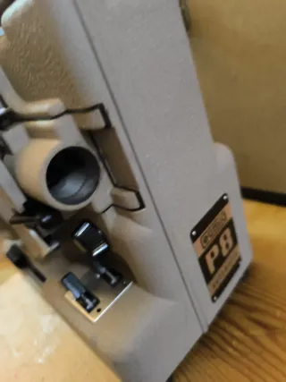 Proyector Eumig P8 Automatic Beige/Gris