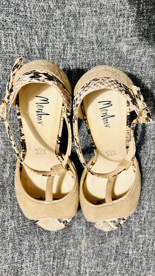 Zapatos de tacón Membur beige y multicolor