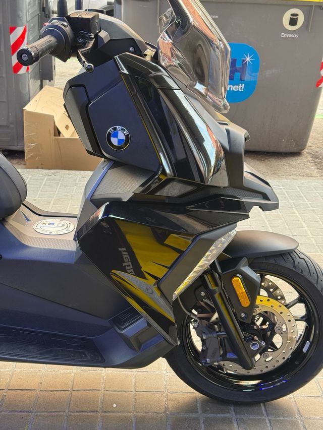 BMW C400X 18.000km