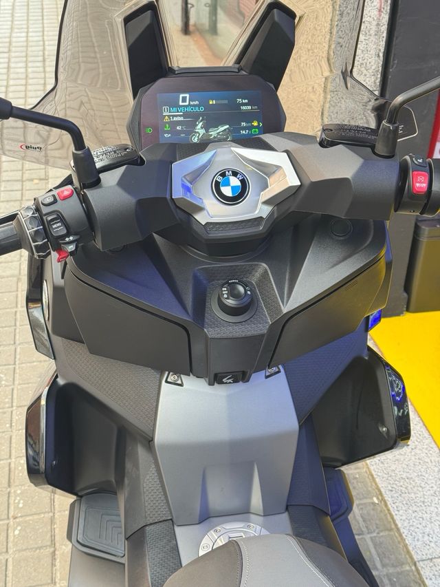 BMW C400X 18.000km