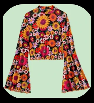 Camiseta floral manga campana Talla XS Nueva