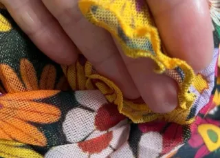 Camiseta floral manga campana Talla XS Nueva