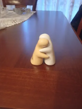 Porta sale e pepe abbraccio ceramica