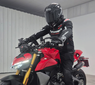 Casco Moto Integral RPHA 12 Carbon modelo KERES MC