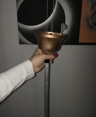 Lámpara de techo grande dorada