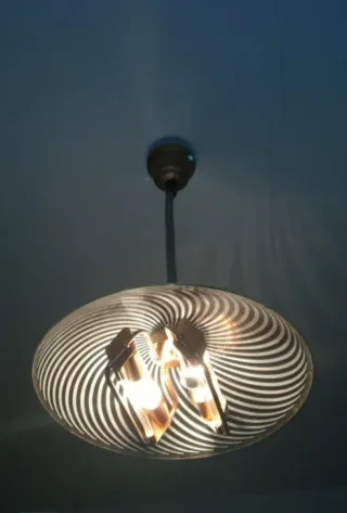 Lámpara de techo grande dorada