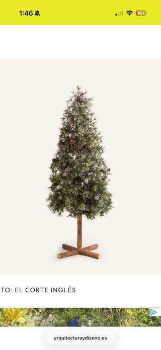 Árbol de Navidad artificial con piñas