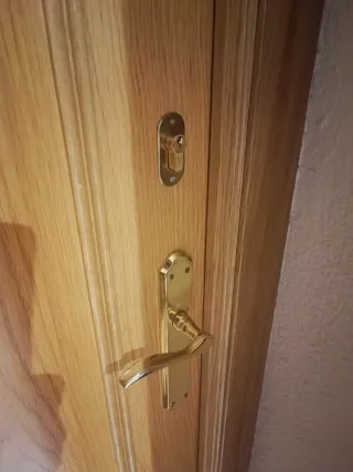 Alquilo habitación, para chica sola,