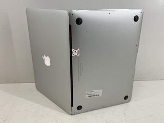 portatil apple apple macbook air core i5 1.7 13 (2011) (a1369)