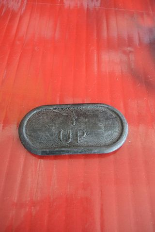 Tapón basculante Ducati Monster 87210601A