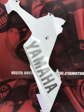 Carenado lateral inferior izquierdo Yamaha YZF R1 1000 5PW-Y2808-00-P3
