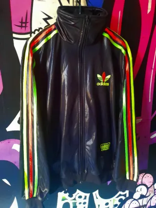 S/M Chaqueta Adidas Chile 62 Negra/Multicolor