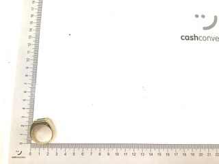 sello oro 18k con piedra