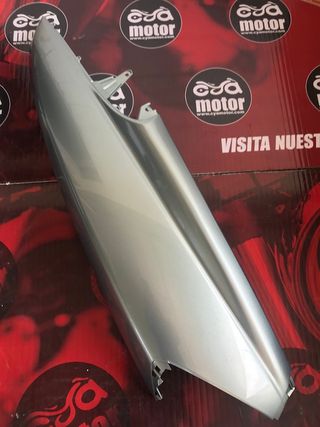 Carenado lateral derecho Yamaha Majesty YP400 5RU-21721-00-P5