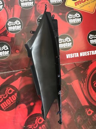 Carenado lateral derecho Yamaha T-MAX XP500 5GJ-21721-00-P0