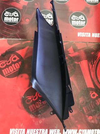 Carenado lateral izquierdo Yamaha T-MAX XP500 5GJ-21711-00-P6