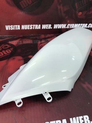 Carenado lateral izquierdo para Yamaha T-MAX 5GJ-21711-00-PE