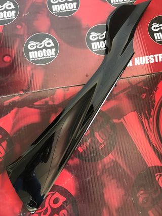 Carenado lateral izquierdo Yamaha Majesty 400 5RU-2171L-00-P7.