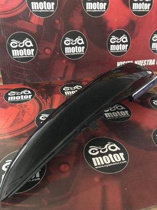 Carenado lateral izquierdo Yamaha YP/Majesty 250 5GM-21711-01-P5