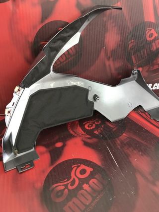 Carenado inferior derecha Yamaha YZF-R1 5VY-Y2809-10-P2