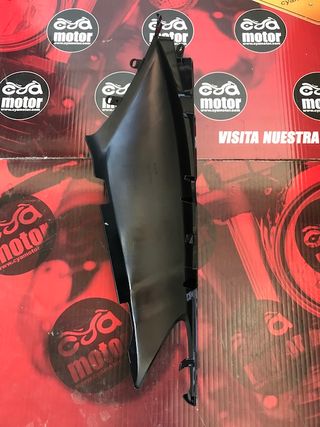 Carenado lateral derecho Yamaha T-MAX 500 5GJ-21721-00-P2