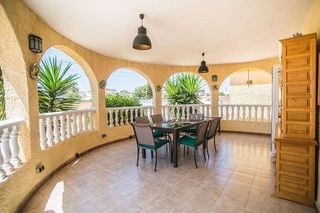 Chalet en venta en La Siesta - El Salado - Torreta en Torrevieja