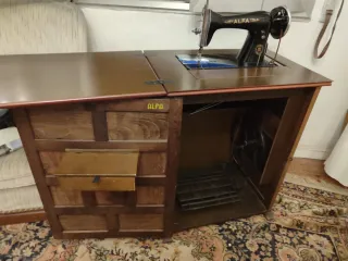 Máquina de coser Alfa S.A. Eibar España
