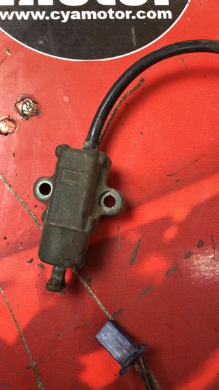 Sensor Caballete Yamaha XTZ750 Super Tenere 1991-1997 3LD825664000