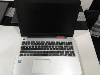 Lote 9 Portátiles para PIEZAS (Dell, Lenovo, Asus)