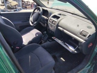 1818982 renault 8200071413 piloto tras izq clio ii