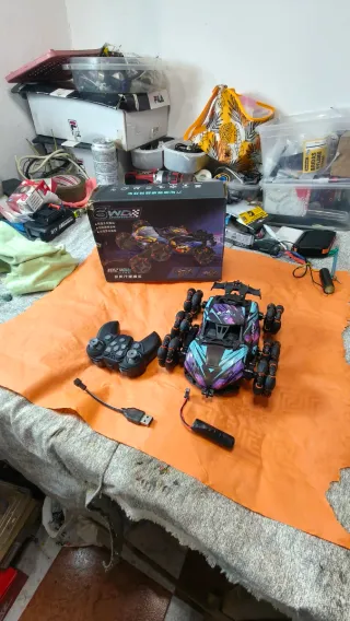 Coche teledirigido 4x4 2.4GHz