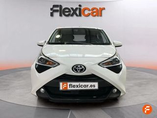 Toyota Aygo 1.0 70 x-play